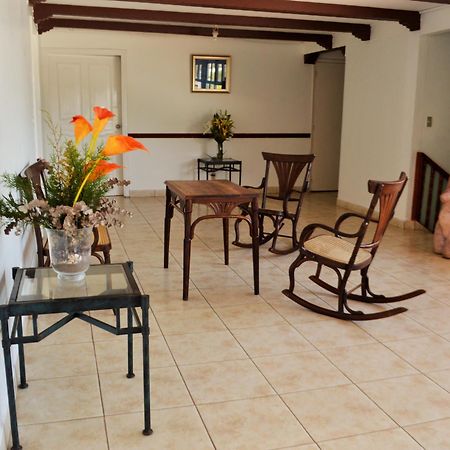 Hotel Casa Real Managua Esterno foto